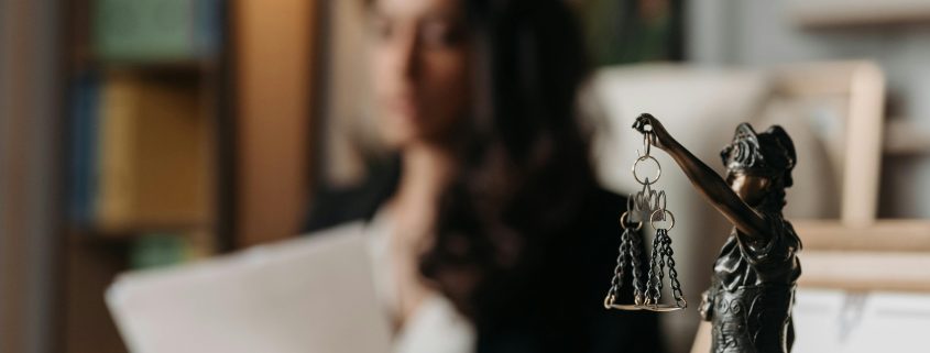 PIs and civil litigation - Contact Kinsey Investigations.