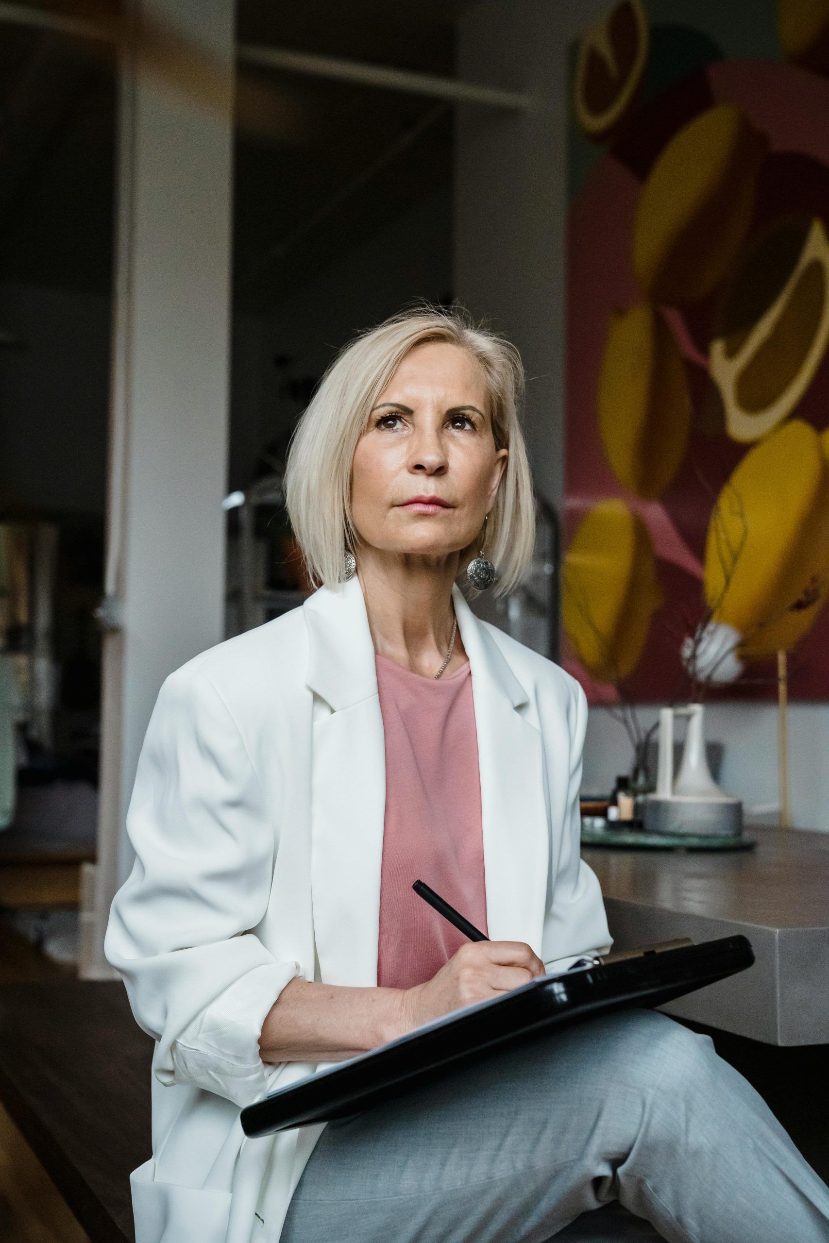 When to choose a woman-led PI agency - Consult Kinsey Investigations.