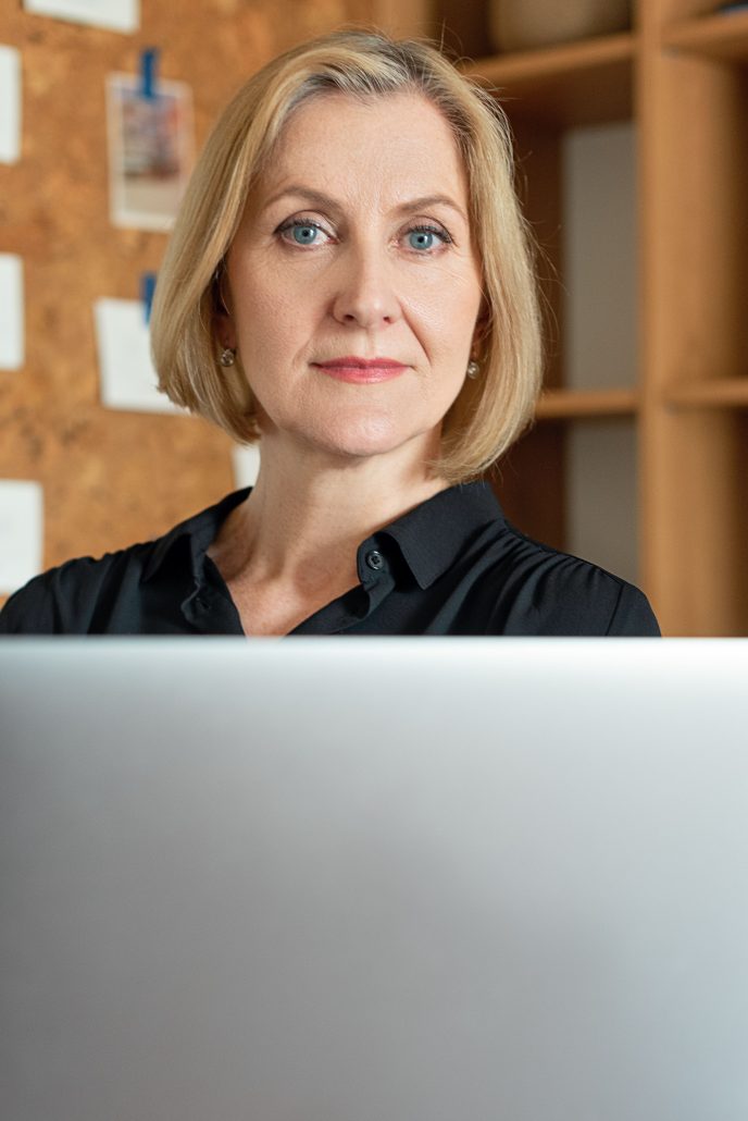 Hire experienced investigators - Consult Kinsey Investigations. 